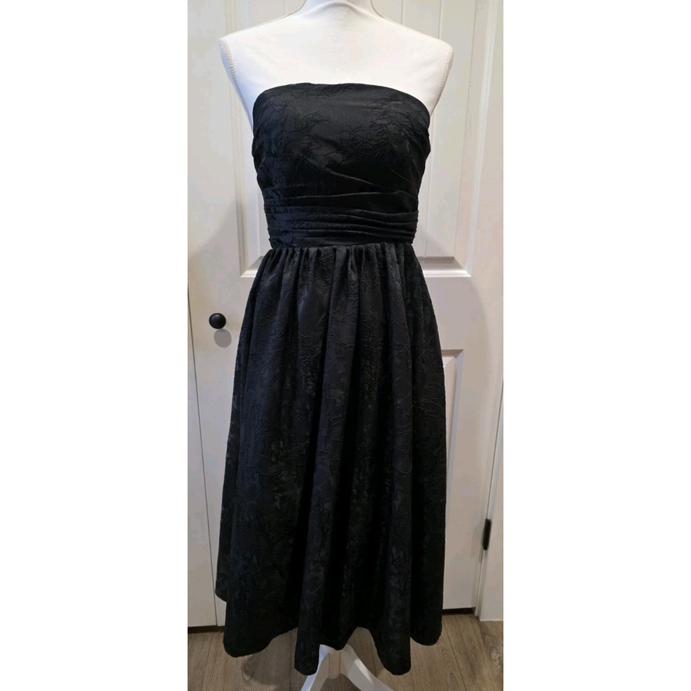 Black Strapless Midi Dress Size 6 Beautiful Black Floral Fabric Corset Back NWOT